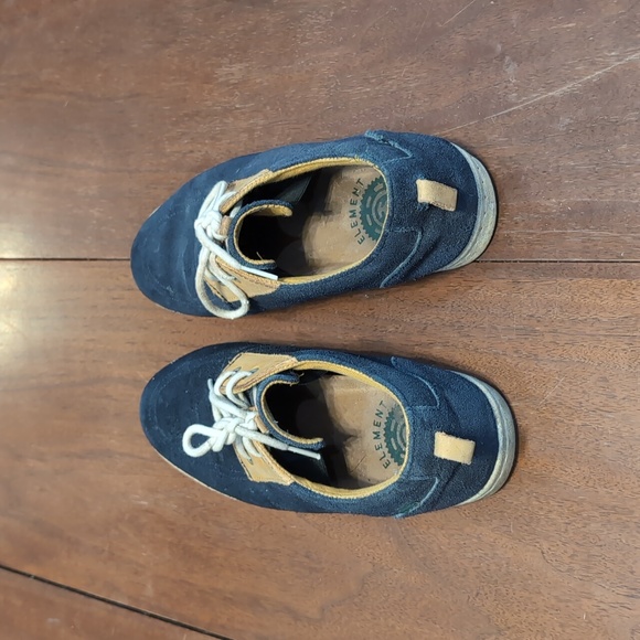 Element Emerald Collection blue shoes. - Picture 2 of 4